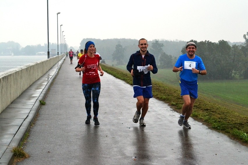 Bieg Koroną Jeziora Goczałkowickiego 2015 w Zabrzegu