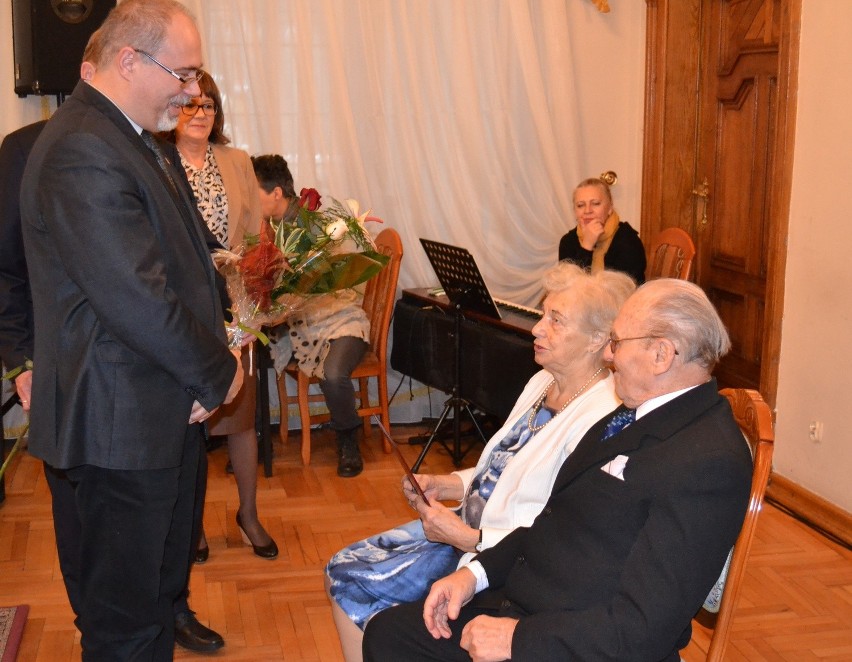 Sosnowiec: jubileusz 70. rocznicy małżeństwa w Pałacu Schoena [ZDJĘCIA]