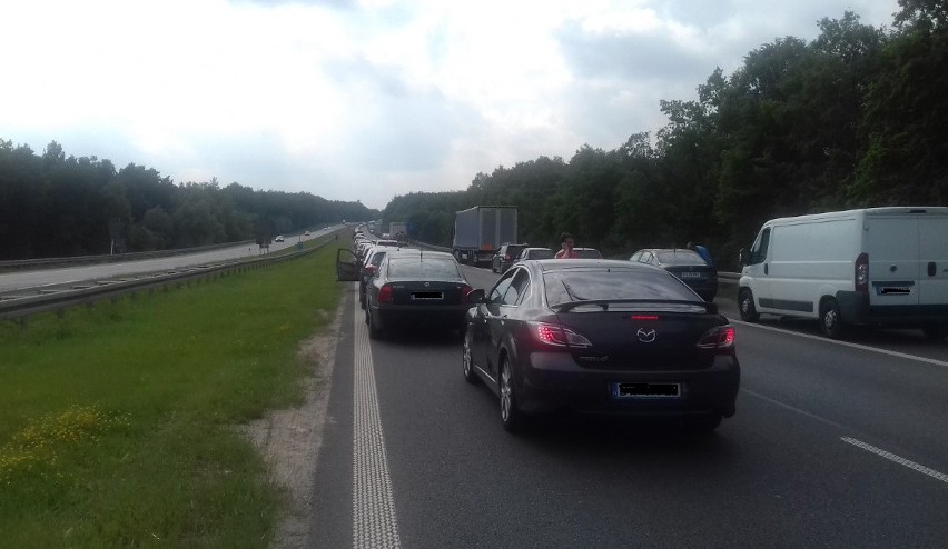 Korek w stronę Katowic: wypadek na autostradzie A4
