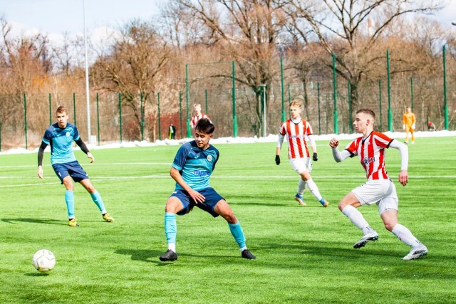 20.03.2021, Kraków: mecz Centralnej Ligi Juniorów  U-17 Hutnik - Cracovia