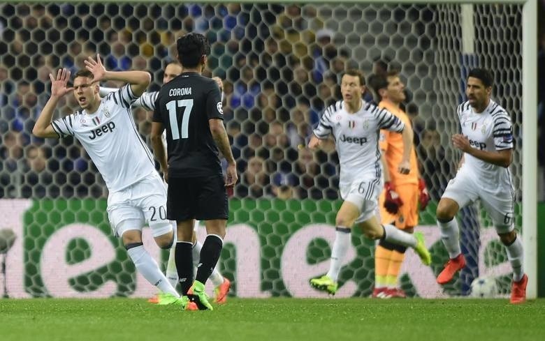 FC Porto - Juventus 0:2 22.02.2017 Wszystkie bramki, skrót...