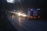 Wypadek w Przyłubsku: Samochód wypadł z drogi i dachował [ZDJĘCIA]