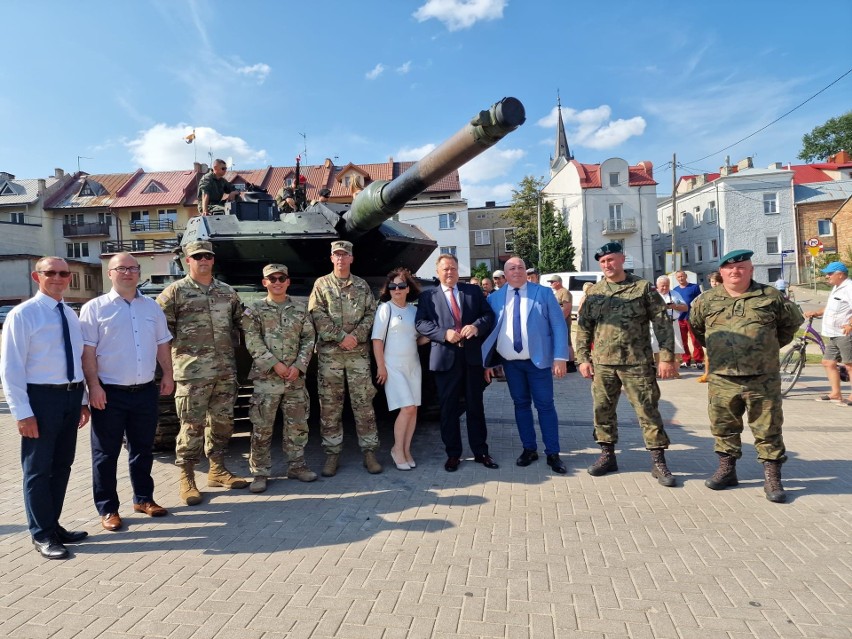 Grajewo. Najnowocześniejszy sprzęt zaprezentowany podczas pikniku militarnego z okazji obchodów Święta Wojska Polskiego