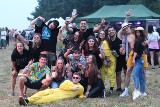 W Skarżysku-Kamiennej rozpoczął się festiwal Racłacamp. Mnóstwo ludzi z całej Polski świetnie się bawi [ZDJĘCIA]