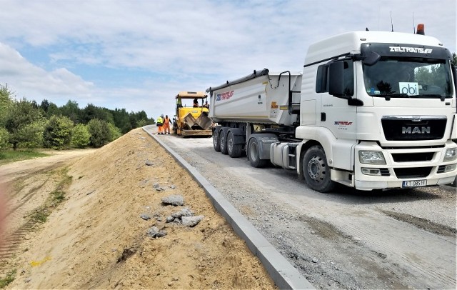 Budowa obejmuje odcinek od Stalowej Woli – skrzyżowanie Trasy Podskarpowej z ul. Chopina do połączenia z realizowaną drogą ekspresową S19 na terenie gminy Nisko.