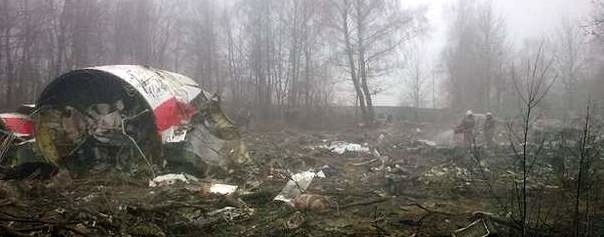 Katastrofa w Smoleńsku. Prokuratura ustaliła cztery możliwe wersje przyczyn katastrofy.