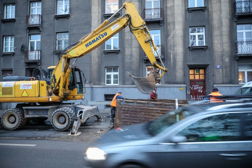 Na al. Słowackiego trwają prace i tworzą się duże korki