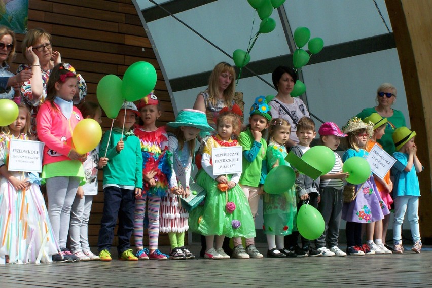 Zielony marsz, pokaz ekologicznej mody i mnóstwo zabawy z okazji Święta Ziemi w Ostrowcu