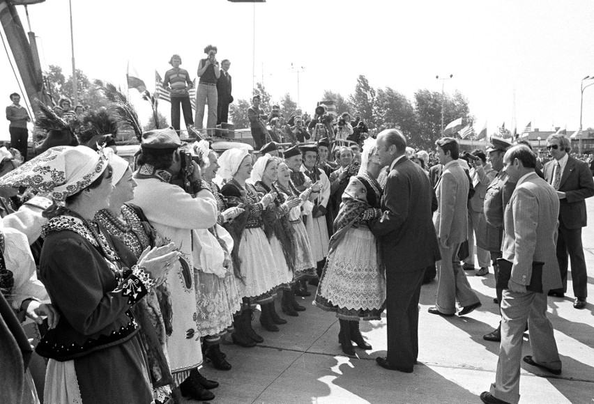 Gerald Ford po przybyciu do Krakowa w 1975 roku