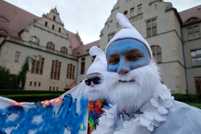 Najmniej studentów do stolicy Wielkopolski przyjeżdża z województw położonych w południowo-wschodniej Polsce - małopolskiego i podkarpackiego (zaledwie 0,4 proc.). A skąd pochodzi najwięcej osób, które studiują w Poznaniu? Przejdź dalej i sprawdź --->