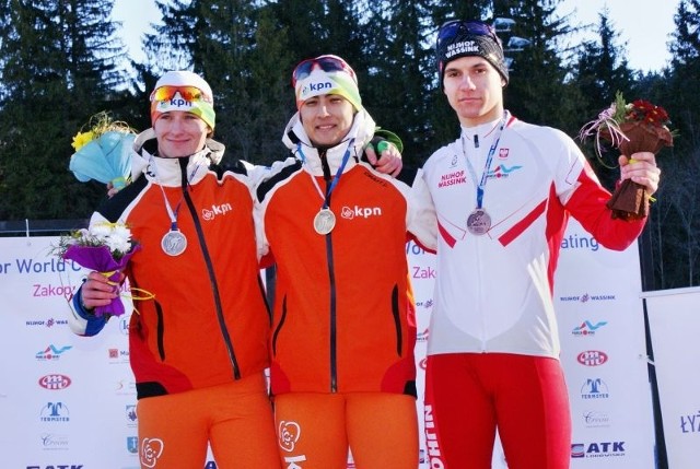 Piotr Michalski (na zdjęciu z prawej) na podium Pucharu Świata w Zakopanem.