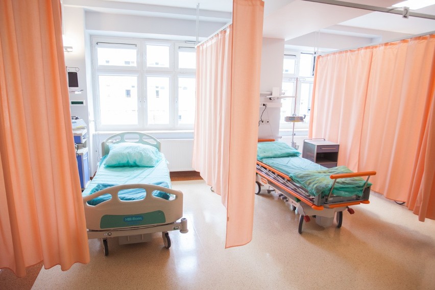 W szpitalu w Słupsku powstał oddział izolacyjny dla pacjentów zakażonych koronawirusem. Jest 12 łóżek, w tym 3 z respiratorem