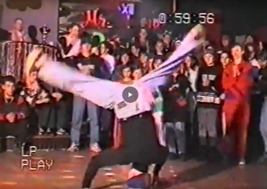 Zawody tańca w bydgoskim Savoy'u. Podróż w lata 90. [wideo]