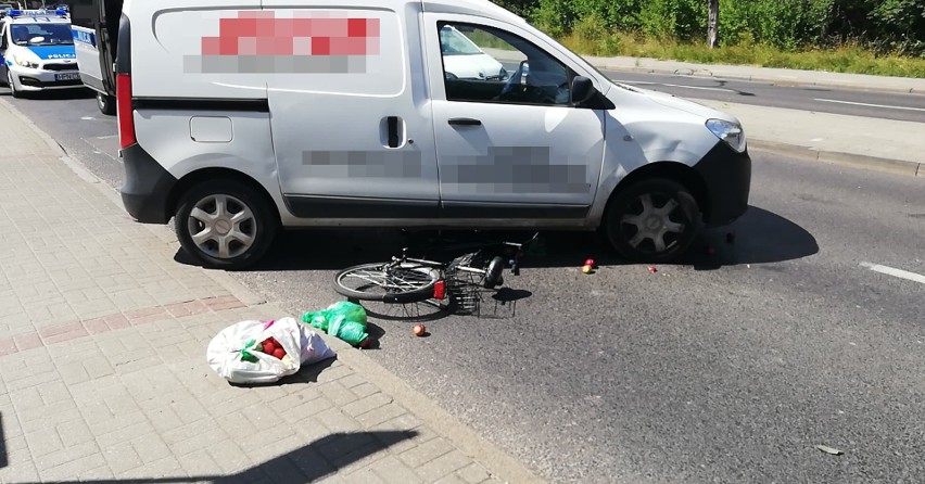 Wypadek z udziałem rowerzysty na ul. Gdańskiej. Poszkodowany 81-latek 