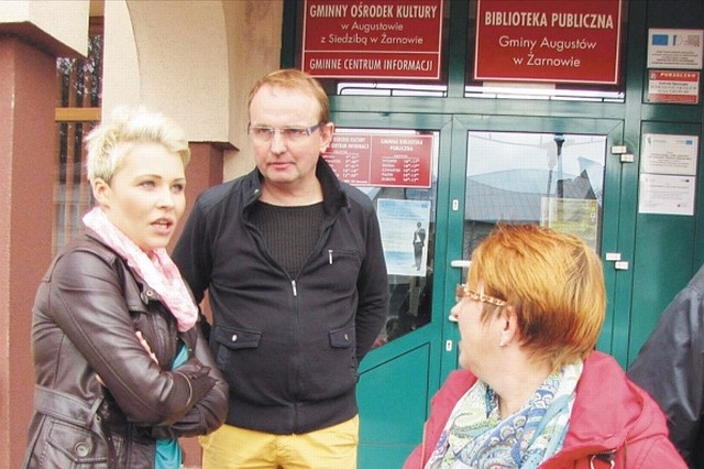 &#8211; Nigdy nie zgodzimy się mieszkać w pobliżu wiatraków &#8211; mówią Monika Siemiaszko (z lewej) i Krzysztof Przekop.