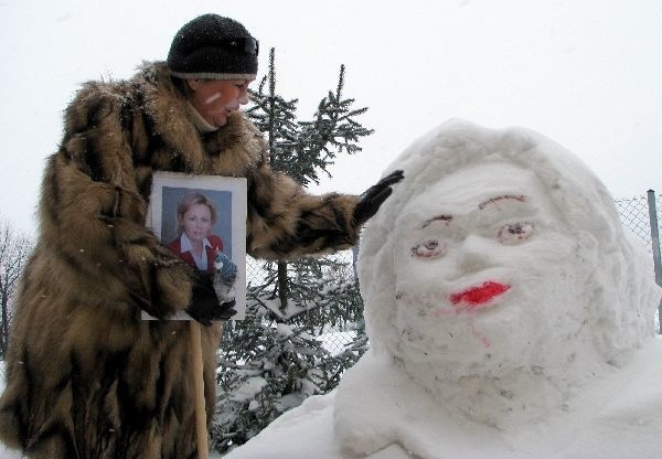 Śniegowe rzeLby VIP-ów...