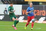 Piast Gliwice - Śląsk Wrocław 2:2. Wielkie kontrowersje w Wielką Sobotę. Zobacz bramki!