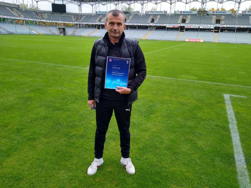 Sławomir Grzesik z Korony Kielce z trenerską licencją UEFA PRO! To najwyższe trenerskie uprawnienia [ZDJĘCIA]