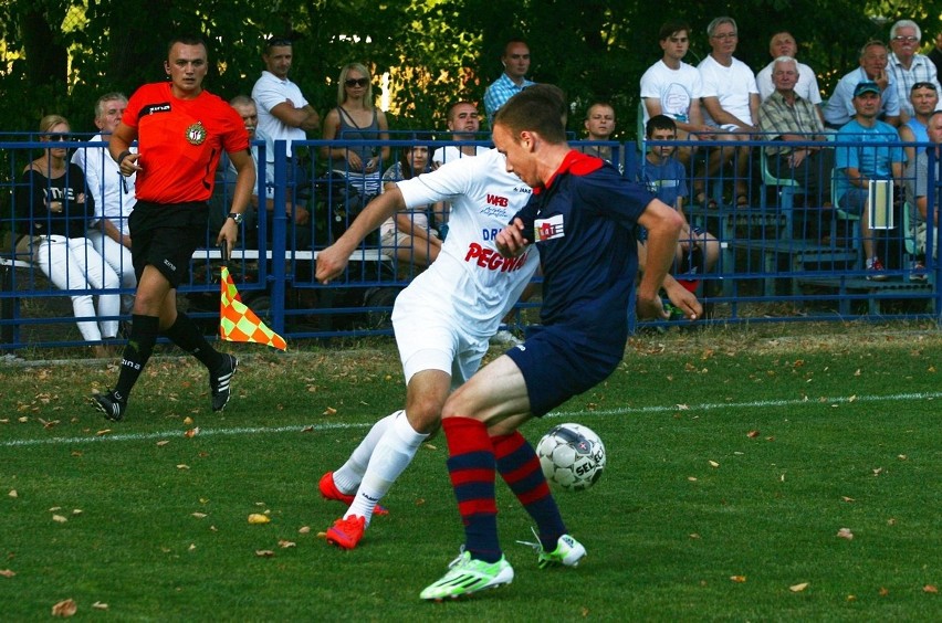 Piłka nożna: Lewart Lubartów pokonał AMSPN Hetman Zamość 5:1 (ZDJĘCIA)