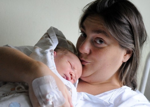 Nikodem urodził się jeszcze przed remontem. Jego mama Anna Olejniczak zapewnia, że drugie dziecko też zamierza urodzić w gorzowskim szpitalu. - Chętnie sprawdzę, jakie warunki będą panować na nowej porodówce - mówi gorzowianka.