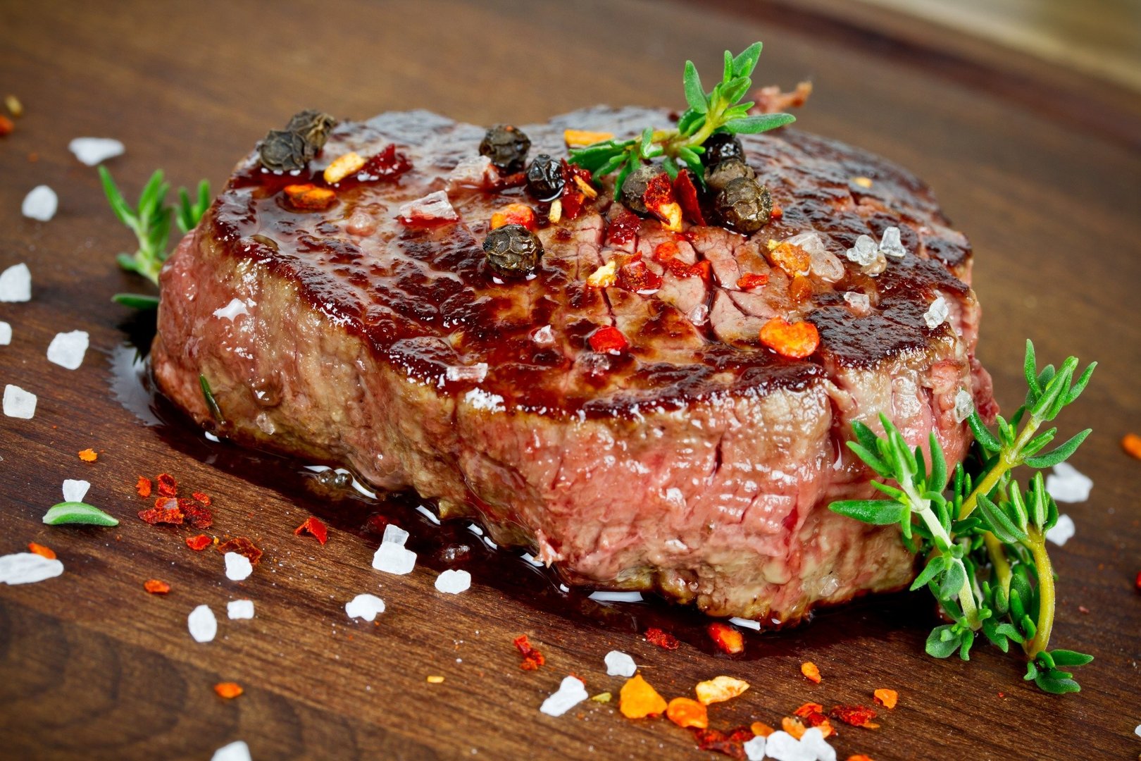 Które produkty są bogate w żelazo? To nie tylko mięso! Sprawdź, co powinna  zawierać dieta bogata w żelazo i jak wspomóc jego przyswajanie | Strona  Zdrowia
