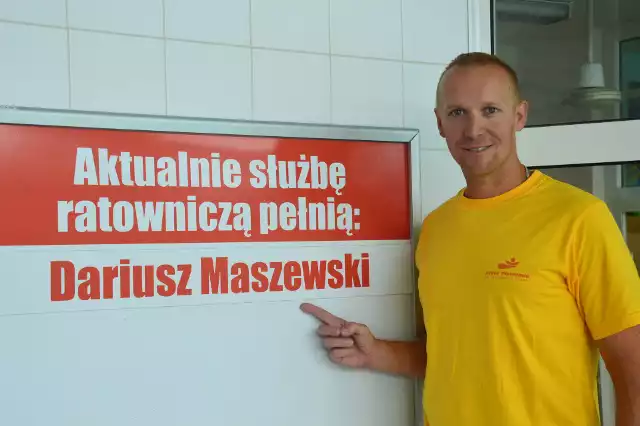 Na co dzień  Darek Maszewski jest zatrudniony na Krytej Pływalni w Bochni (od 1999 roku), pracuje jako ratownik i szef  zespołu ratowników