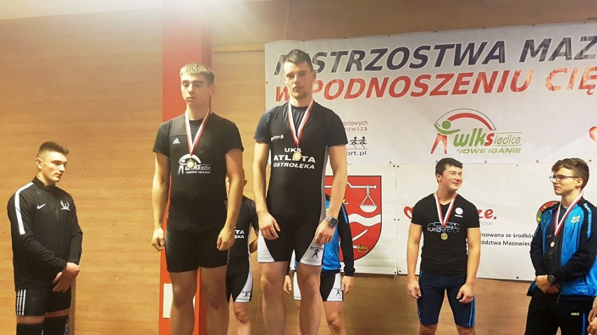 Ostrołęccy sztangiści z UKS Atleta z medalami indywidualnych Mistrzostw Mazowsza Zrzeszenia Ludowych Zespołów Sportowych