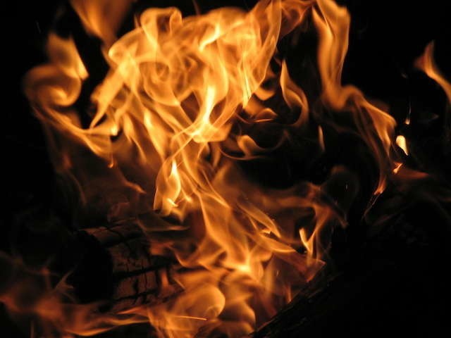 Pożar wybuchł w pustostanie przy ulicy Kościuszki w Toruniu