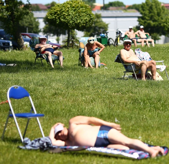 Ostatnie upalne dni w regionie sprawiły, że na Borkach nie brakowało chętnych do wypoczynku na łonie przyrody.