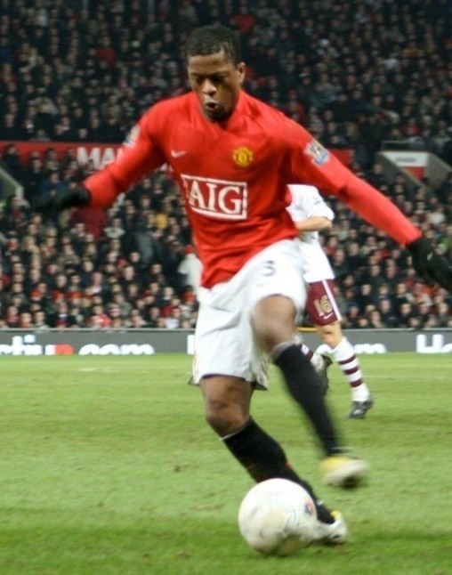 Patrice Evra przedłużył kontrakt z Manchesterem United