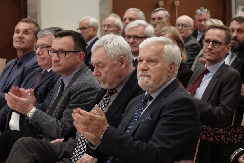 Pożegnanie z konsulem honorowym Andrzejem Tombińskim. Konsulat Generalny Republiki Austrii powraca na ul. Krupniczą