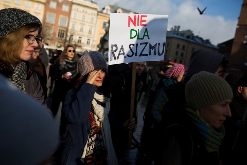 „Nie dla rasizmu” w sercu Krakowa [ZDJĘCIA, WIDEO]