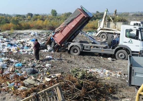 Wysypisko śmieciNowa ustawa o odpadach. Co się zmieni dla mieszkańców?