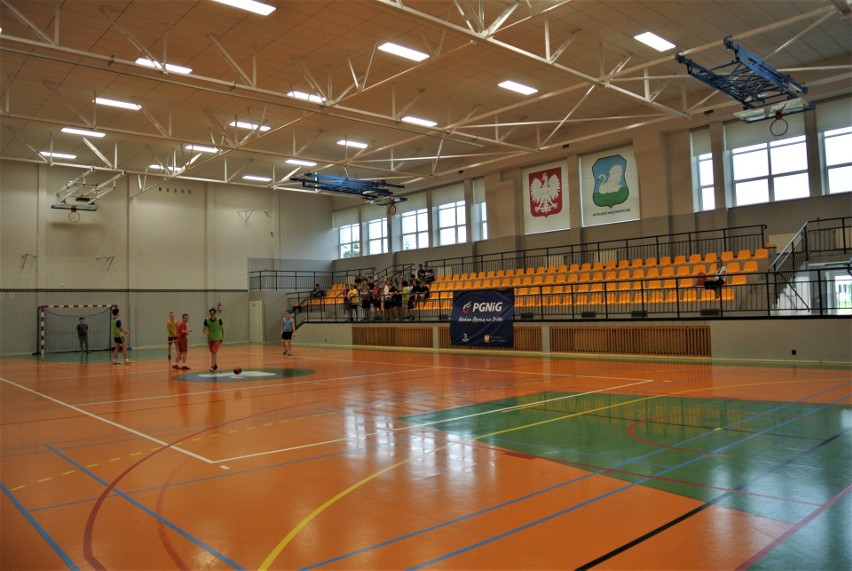 Wysokie Mazowieckie. Remont hali sportowej w szkole zakończony (zdjęcia)