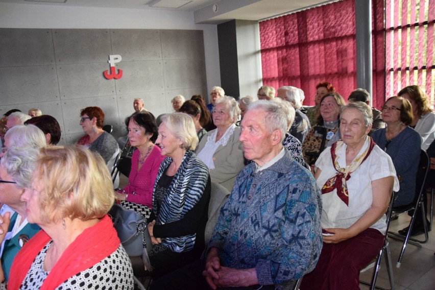 W Ośrodku Dziennego Pobytu Niezapominajka w Ciechocinku oddali hołd bohaterom [zdjęcia]