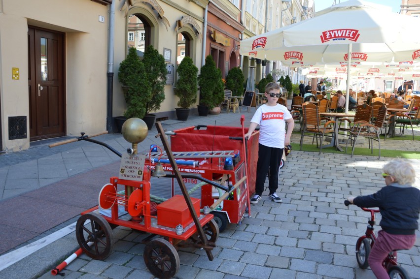 Piknik strażacki na opolskim rynku 11-12 maja. W sobotę z atrakcji korzystały setki dzieci