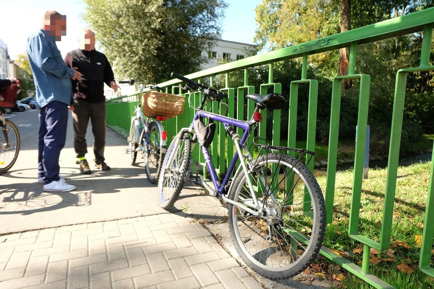 W wyniku wypadku na ul. Branckiego ranna rowerzystka trafiła...