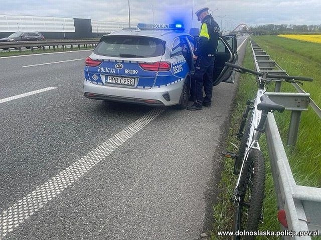 55-latek został zatrzymany przez policję na 164. kilometrze autostrady A4 w kierunku Opola.