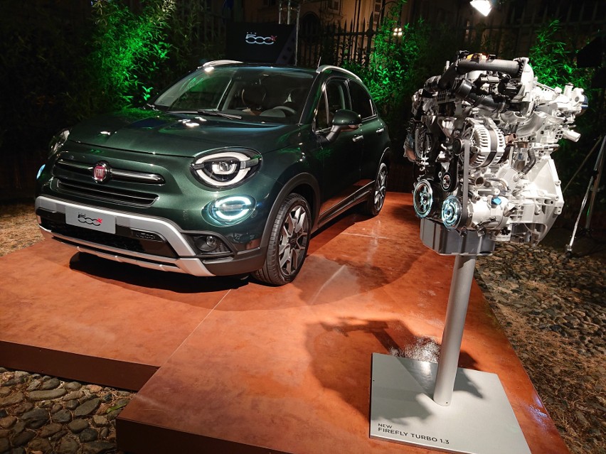 Nowe silniki, nowe wersje i więcej w standardzie. Fiat 500X...