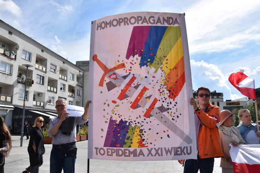 Marsz Równości przeszedł ulicami Opola. Odpowiedziała mu kontrmanifestacja grup ultraprawicowych