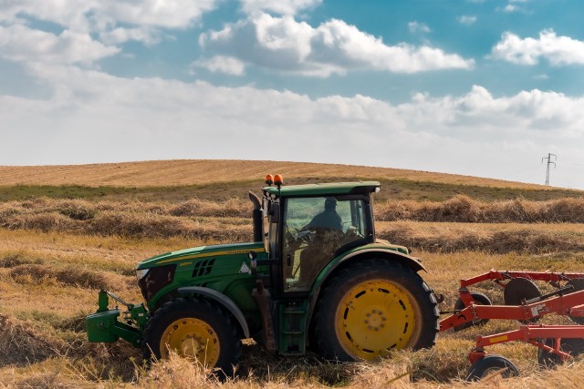 Oto najtańsze ciągniki rolnicze do kupienia w województwie lubelskim