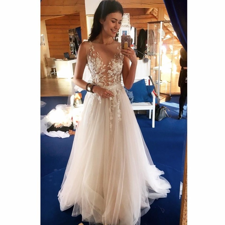 Miss Polski 2014 Ewa Mielnicka przygotowuje się do ślubu. W której sukni wygląda najładniej?