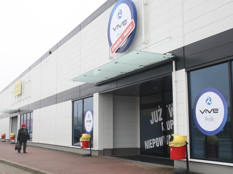 VIVE otwiera w Kielcach kolejny wielki salon z markową odzieżą używaną.  Będzie ekspansja na całą Polskę | Echo Dnia