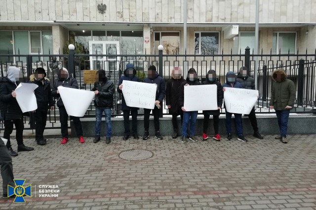 Zatrzymany białoruski agent organizował nielegalne wiece, także przed ambasadą Polski w Kijowie