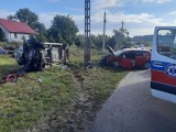 Konopki-Pokrzywnica. Wypadek z udziałem dwóch pojazdów w powiecie białostockim. Ranna kobieta trafiła do szpitala