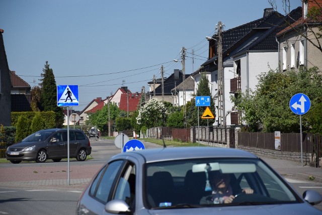 Remont dróg na oleskim osiedlu Walce już się rozpoczął. Potrwa do końca października.