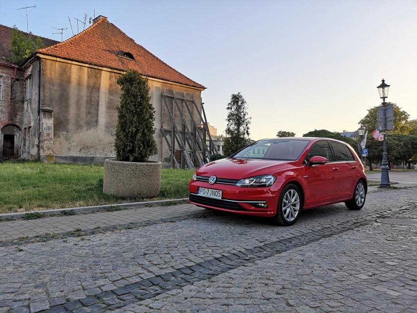 Dni obecnej generacji Volkswagena Golfa są policzone. Brzmi...