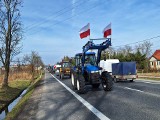 Rolnicy z powiatu kieleckiego protestowali w Kostomłotach Drugich. Blokowali krajową „74". Były utrudnienia