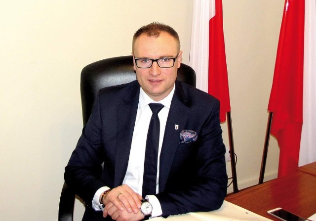 Kamil Dziewierz, wójt gminy Jedlińsk, deklaruje pełną pomoc dla przedsiębiorców, działających na terenie gminy.