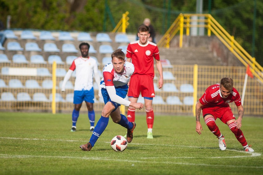 Gryf Słupsk - Jantar Ustka 2:1 (0:1)